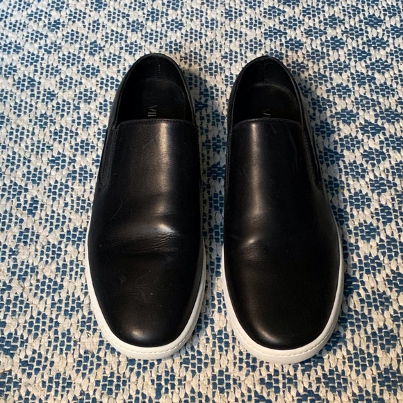 *PRICE DROP*  Vince black leather slip-ons size 9 - Picture 6 of 6